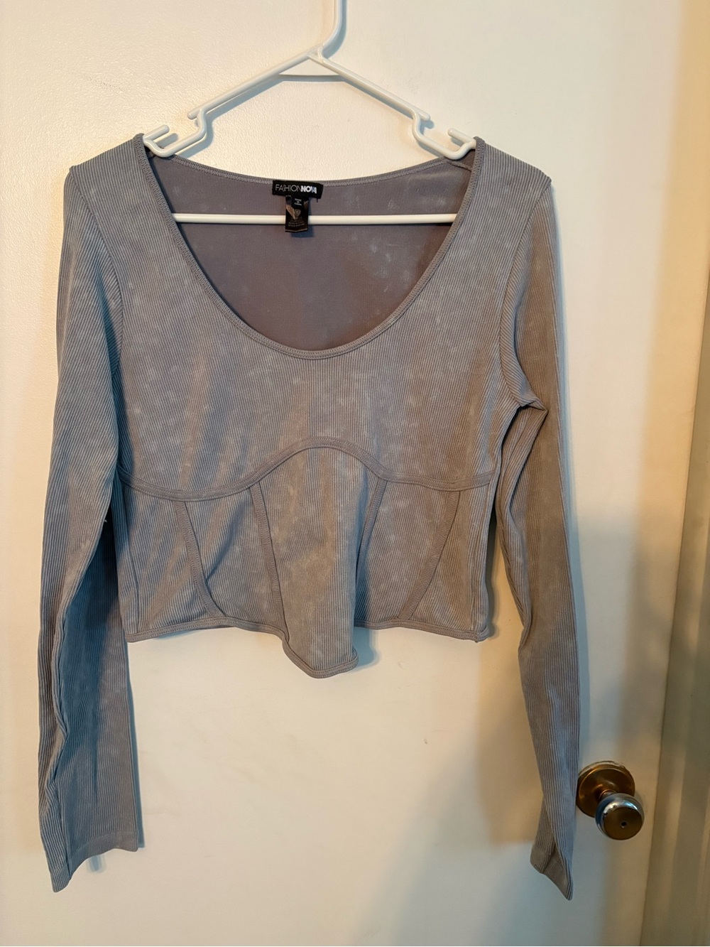 Fashion Nova Long Sleeve Scoop Neck Crop Top - Gray